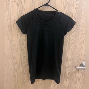 Lululemon Swiftly Tech Short Sleeve 2.0